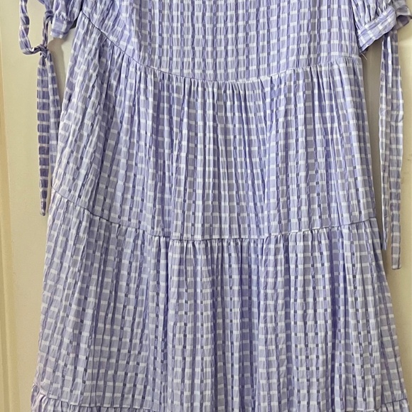 English Factory dress - Picture 2 of 3